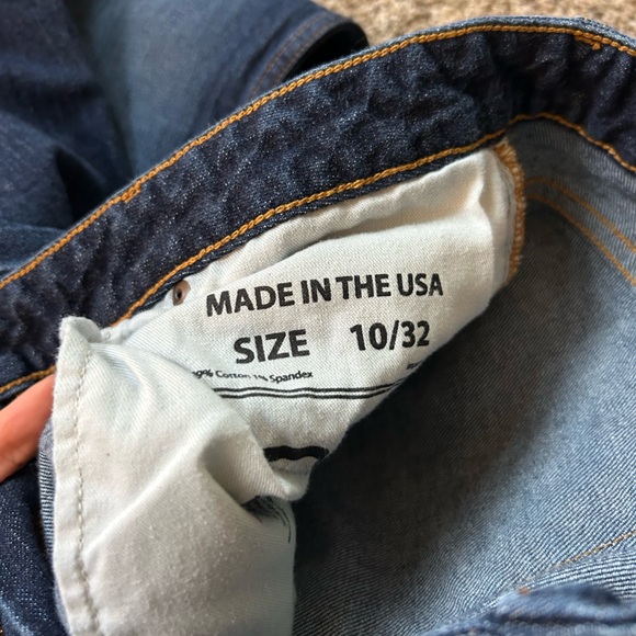 Kimes Ranch Jennifer Jeans
Dark wash
Flare - Picture 4 of 4